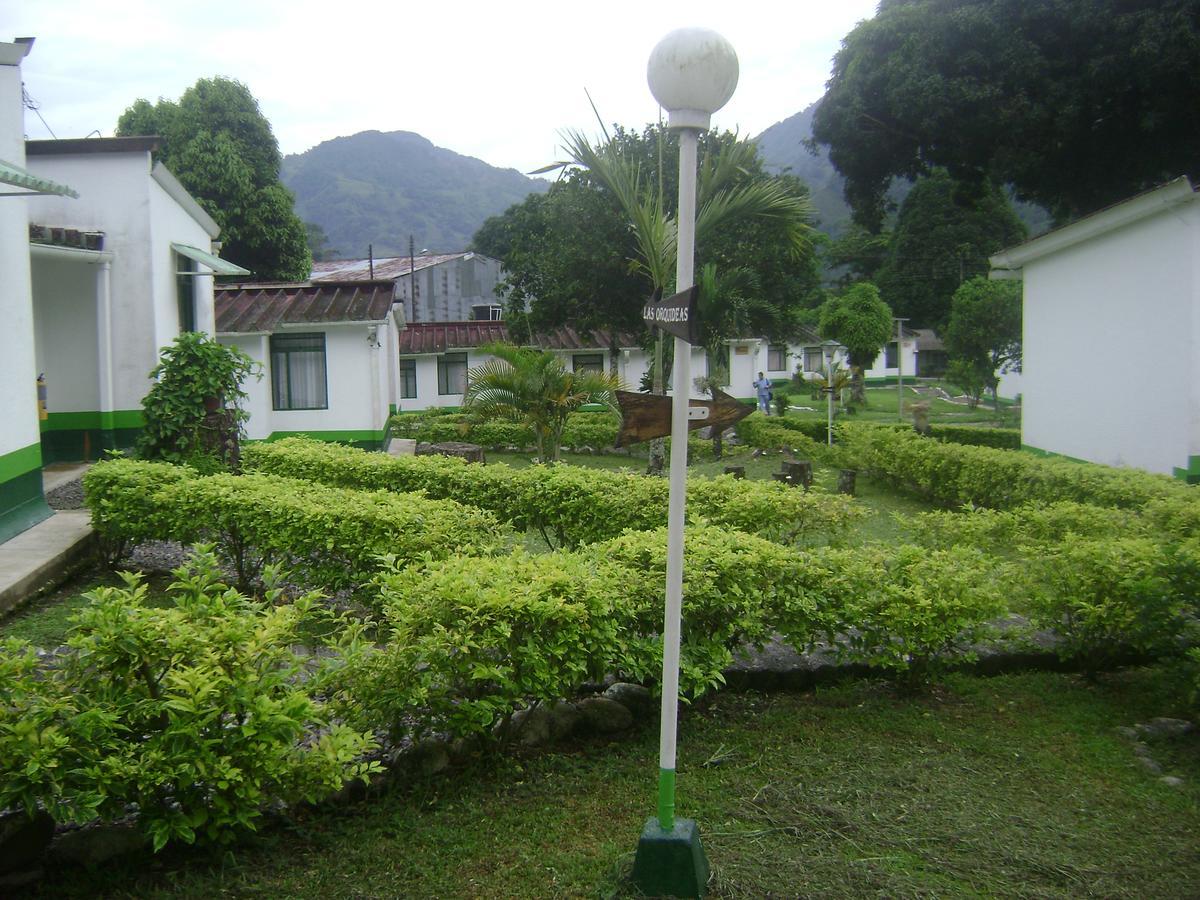 Servituristicos La Esmeralda Hotel Santa Maria ภายนอก รูปภาพ