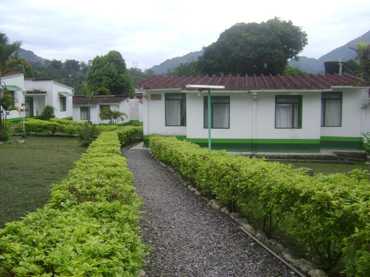 Servituristicos La Esmeralda Hotel Santa Maria ภายนอก รูปภาพ
