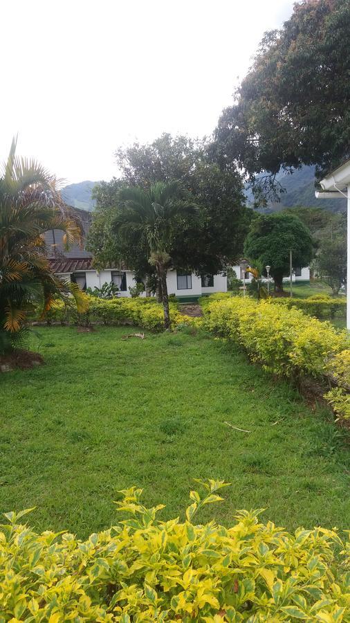 Servituristicos La Esmeralda Hotel Santa Maria ภายนอก รูปภาพ
